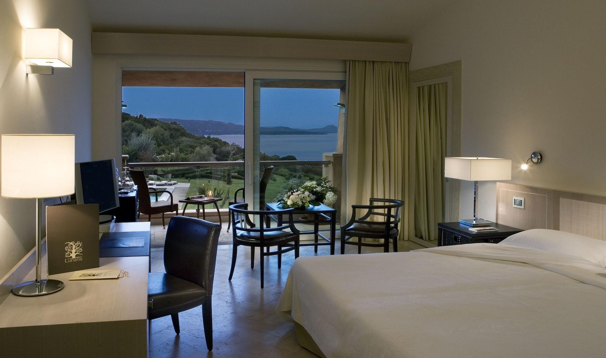 L'ea Bianca Luxury Hotel 5*