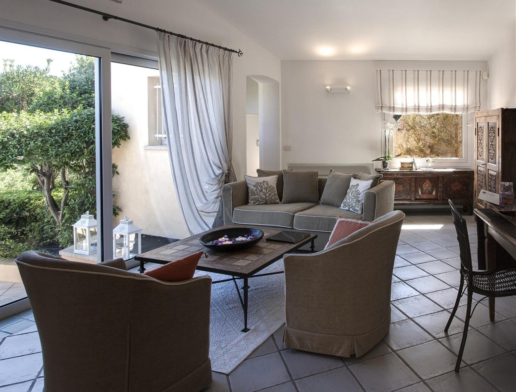 Hotel L'ea Bianca Luxury Baja Sardinia